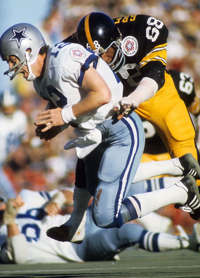 1976-0118-Super-Bowl-X-Roger-Staubach-001306919.jpg